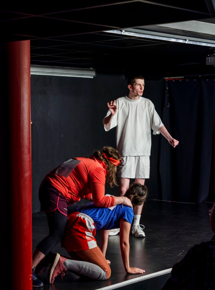 Photo spectacle d'impro de la Litchi impro Versailles Le Chesnay